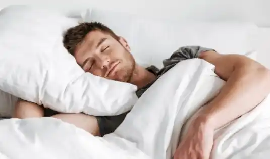 Los científicos utilizaron monitores de sueño portátiles y sensores ambientales.