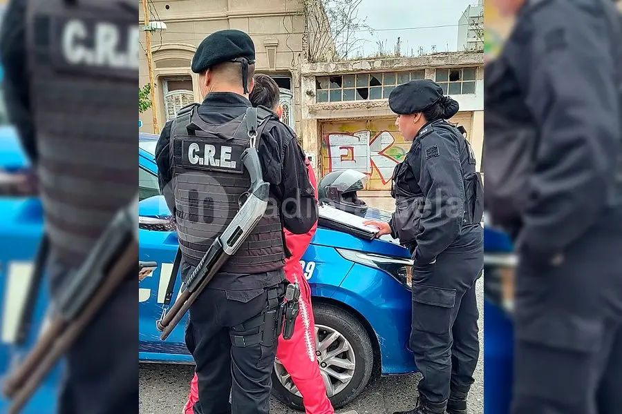 Robó un casco, pero lo vieron y terminó detenido