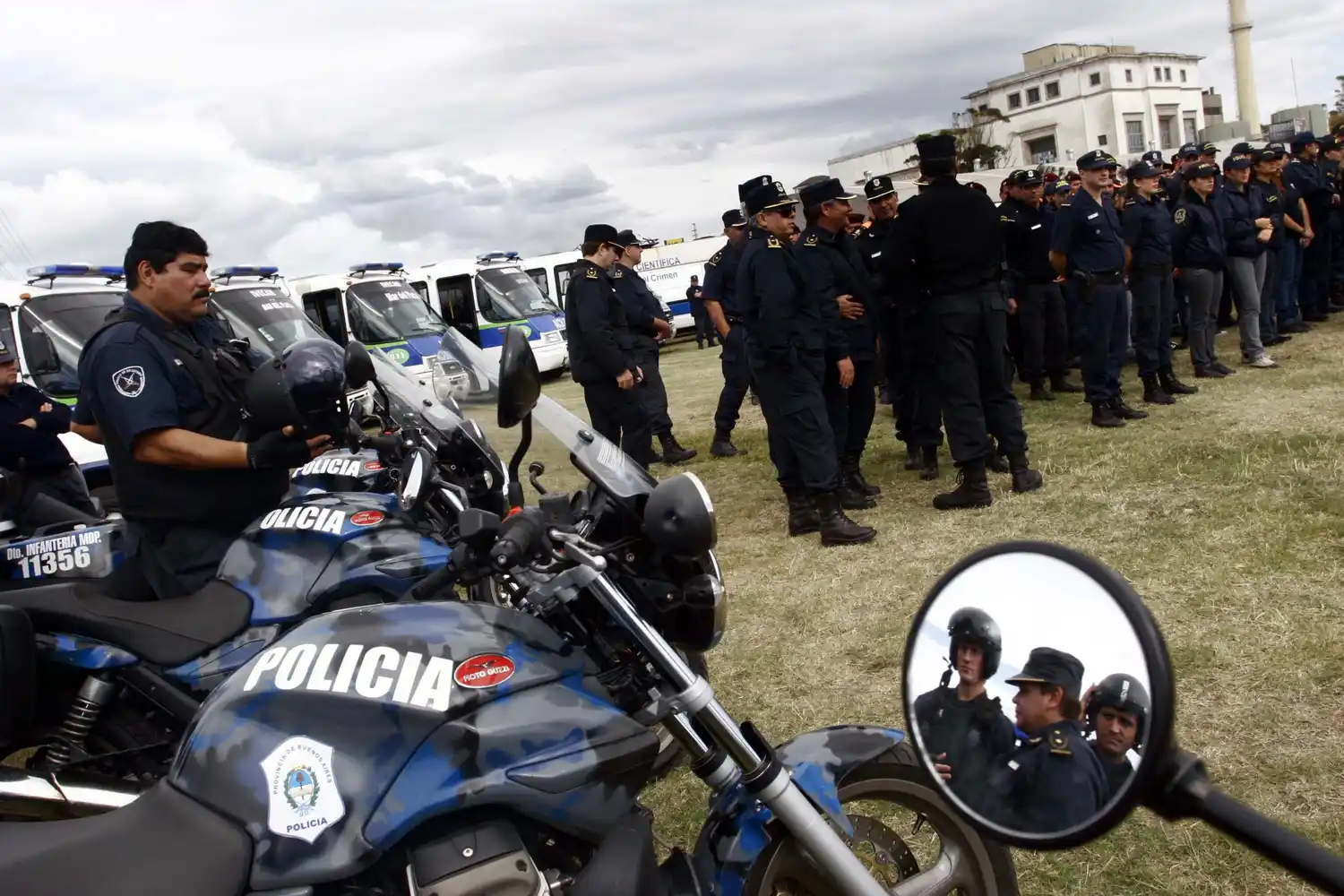 Para Nación, la fuerza federal “ayudó a pacificar” barrios locales