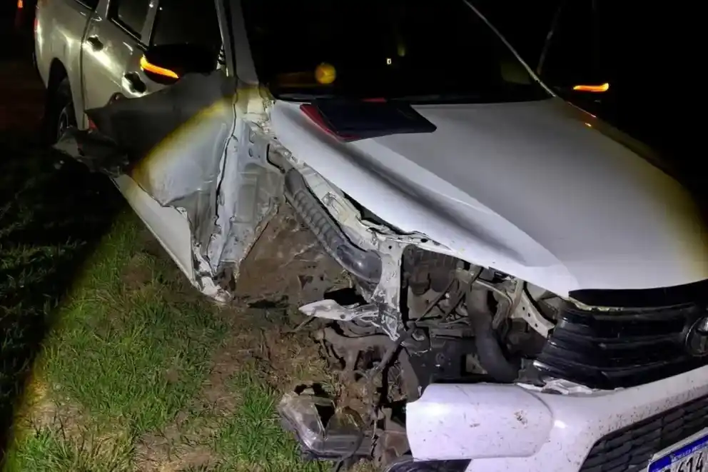 Choque entre una camioneta y un camión en la Ruta 14: no hubo heridos