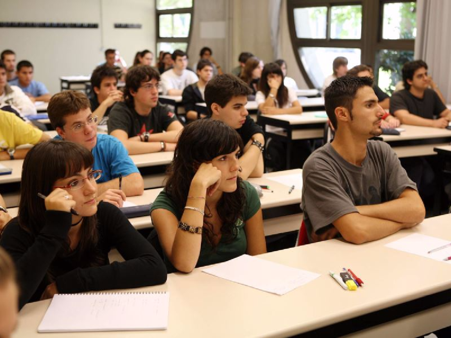 Por la crisis, municipios evalúan cambios en becas estudiantiles