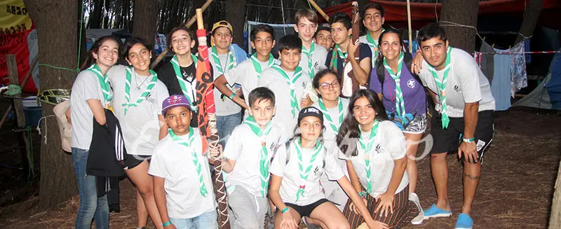 Scouts de campamento en Necochea