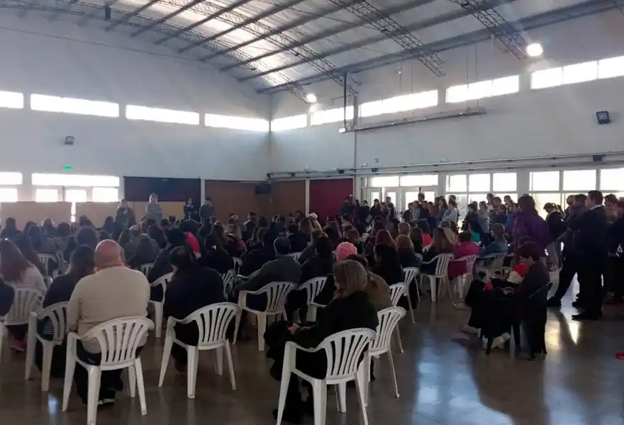 En Polivalente volverán a manifestarse para exigir la sede propia