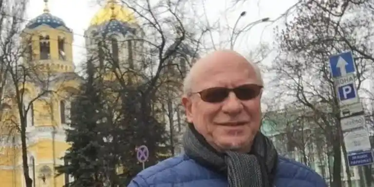 Alegó "motivos personales" y es la segunda baja, tras la salida de Omar Yasín