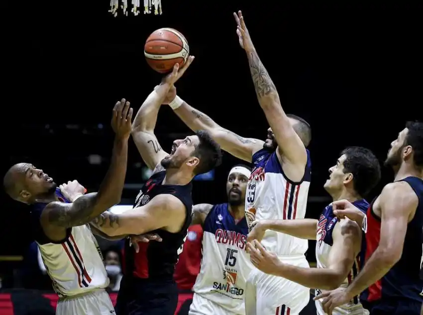 San Lorenzo vapuleó a Quimsa y acaricia el pentacampeonato