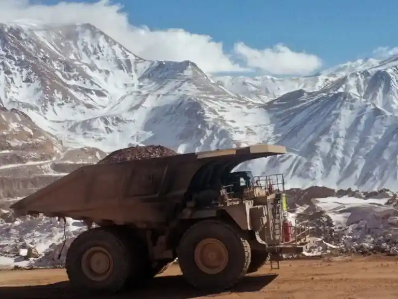 Bajan los derechos de exportación a productos de la minería por parte del gobierno