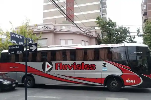 Aumenta el pasaje del servicio de transporte entre Santa Fe y Paraná