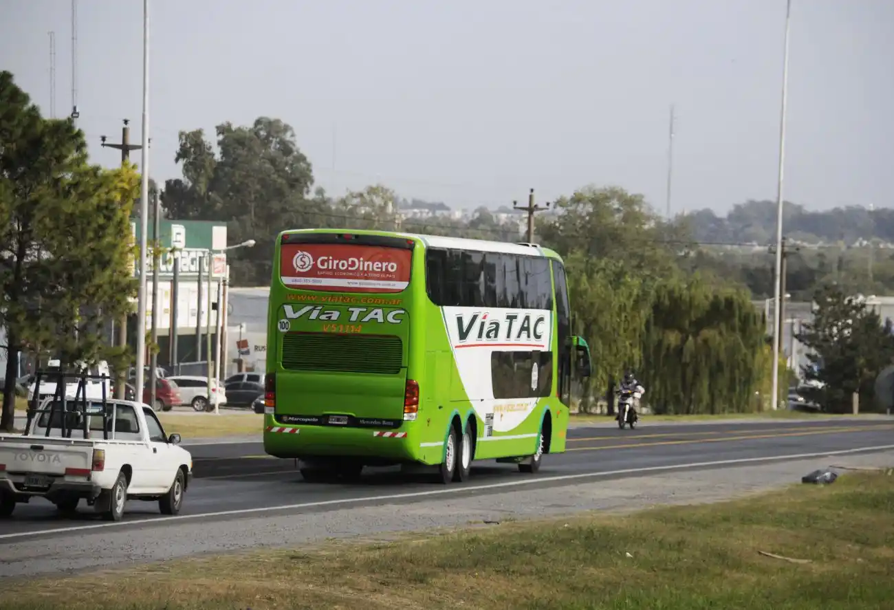 La UTA decretó una medida de fuerza y hasta el lunes no habrá transporte de larga distancia