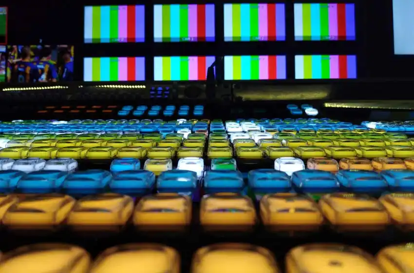 Una recorrida por el móvil de transmisiones deportivas más grande del interior