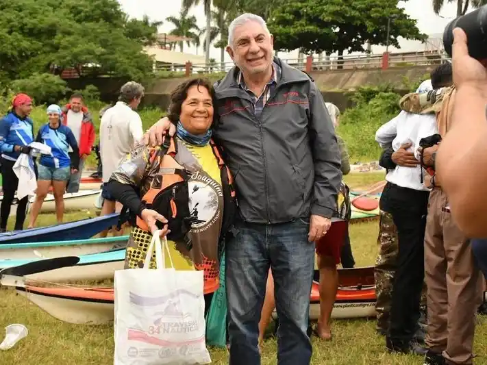 El intendente recibió en el puerto a los
participantes de la 34.ª Travesía Náutica