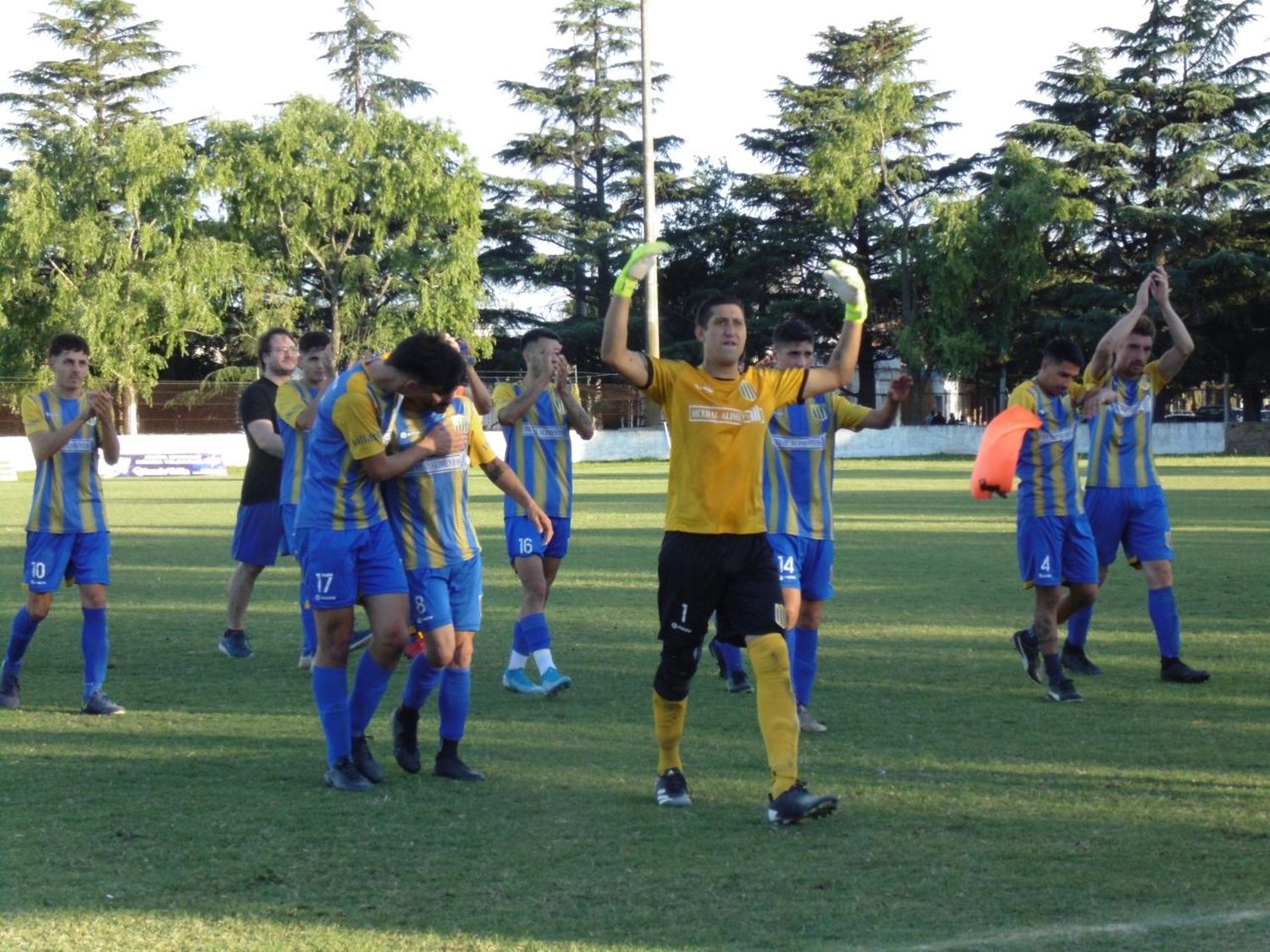 Centenario-Rivadavia y Matienzo-Los Andes lucharán por los ascensos