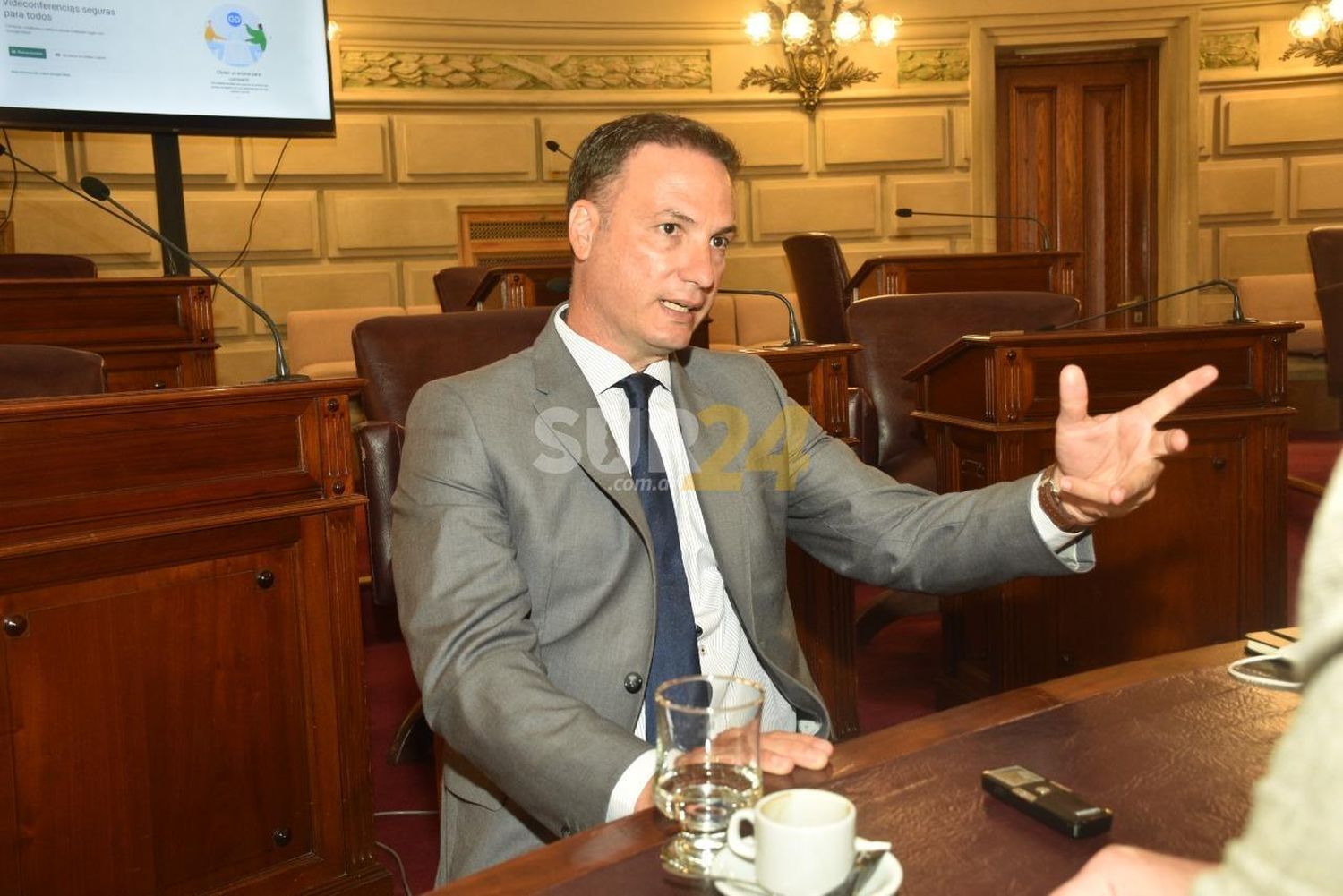 Enrico acusa a Sain de hacer proselitismo desde el Poder Judicial