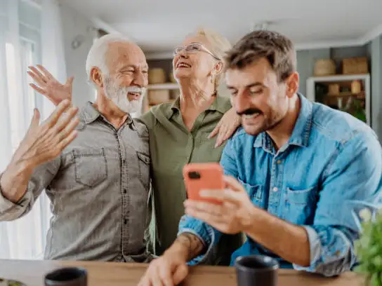 Celulares para papá: actualizá su celular en el Día del Padre