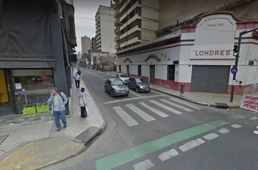 Balearon a un hombre de 32 años en pleno centro