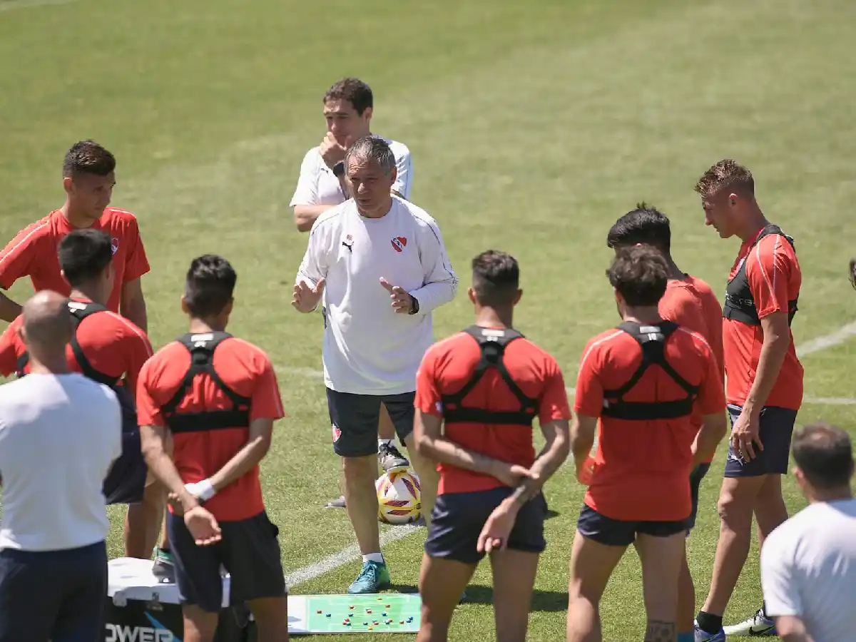 Holan probó algunas variantes