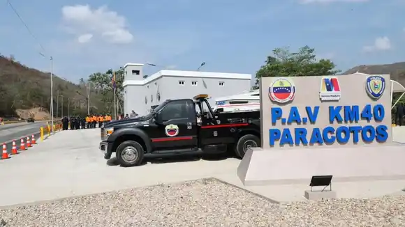 Activan módulo en la autopista Regional del Centro: SERVICIO DE GRÚAS GRATIS, ambulancia y refugio de motorizados