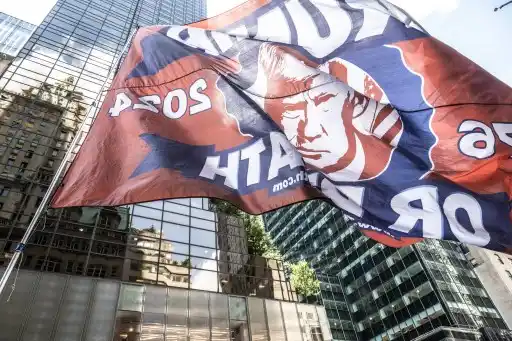 Tras ser declarado culpable, Trump recauda $35 millones: SE REAVIVA UN APOYO «COMO NUNCA ANTES»