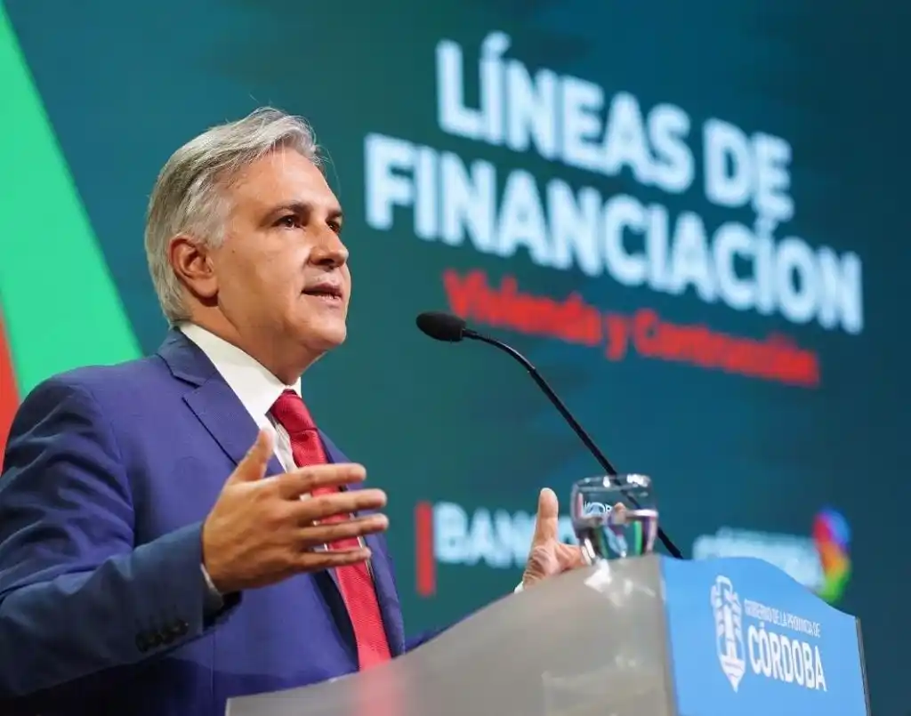 La línea de créditos anunciada por el gobernador Llaryora permite financiar hasta el 100 por ciento de la vivienda a través de Bancor.