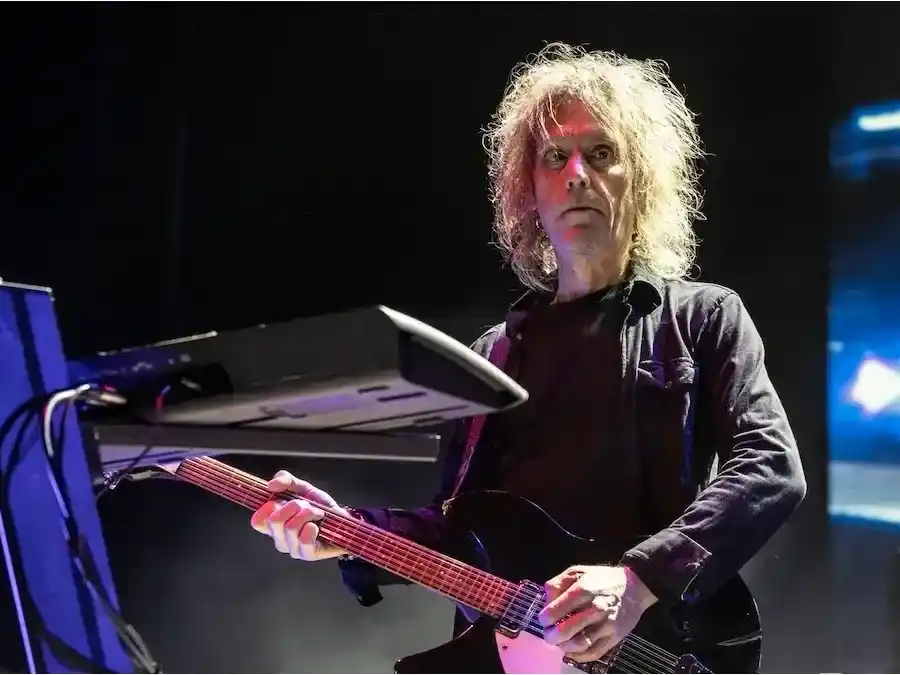 Murió Perry Bamonte, histórico guitarrista y tecladista de The Cure