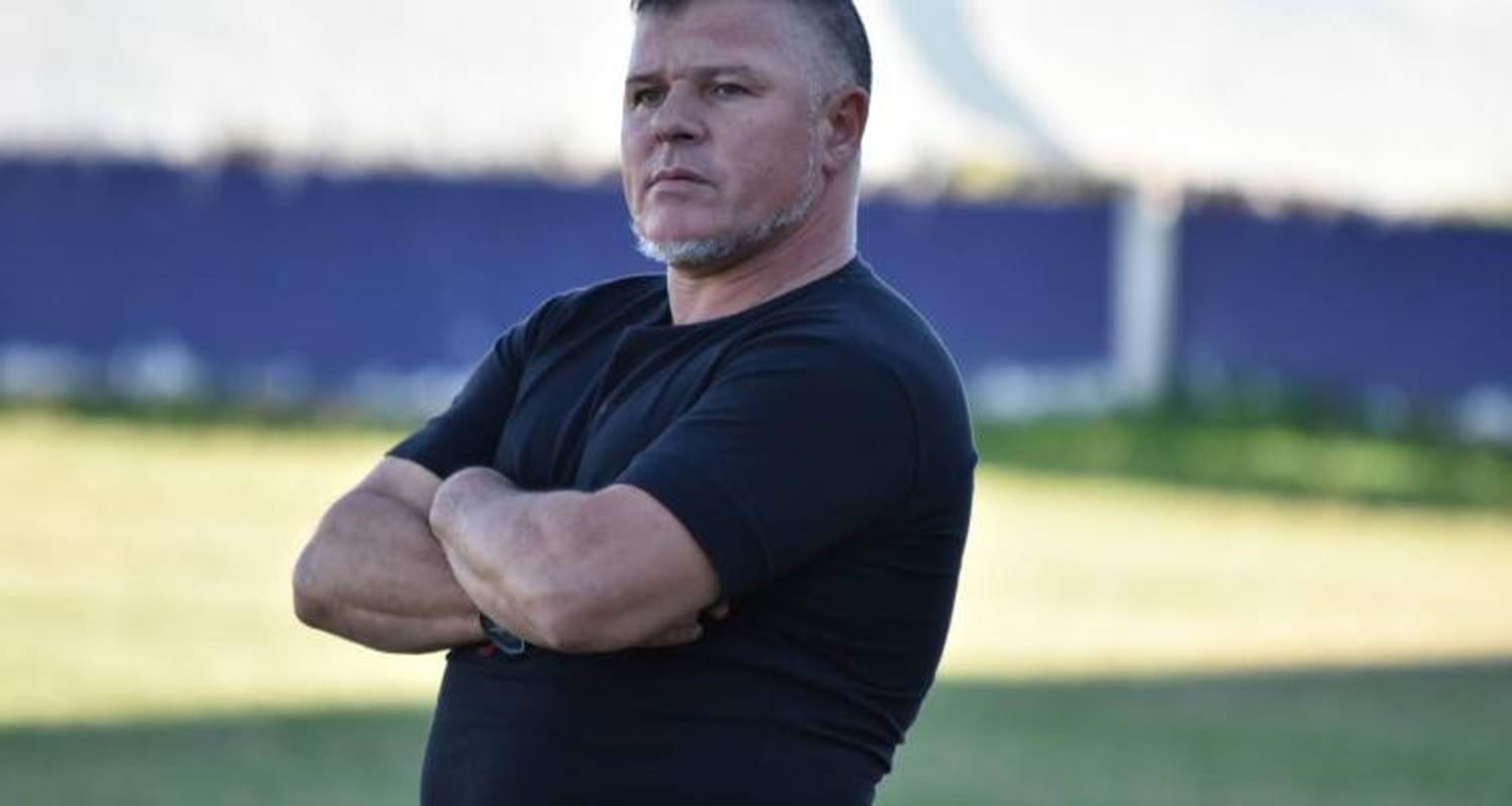 Alberto Aguilar renunció a la dirección técnica de Banfield