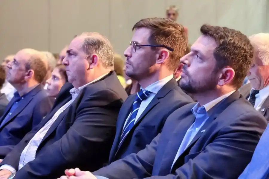 En Santa Fe, Pullaro y Viotti firmaron un convenio para recursos al servicio local de Niñez y Adolescencia