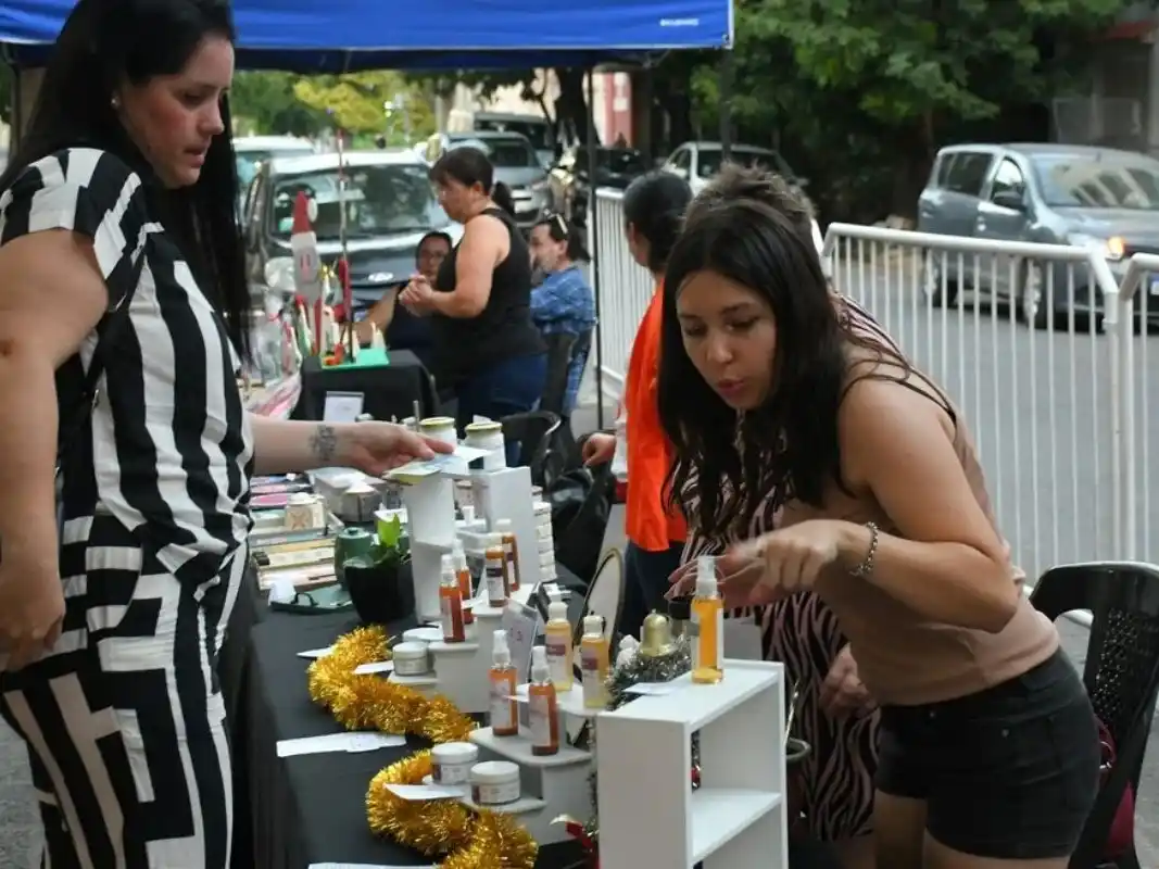 Algunos de los cursos son presenciales y otros virtuales.