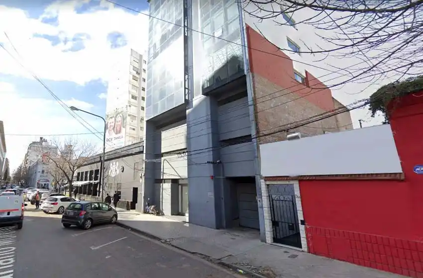 Entraron con una barreta y robaron una importante cifra en una inmobiliaria de Moreno y Pellegrini