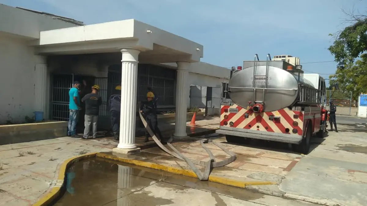 CNP: denuncia «atentado a libertad de prensa» tras incendio en su sede del Estado Sucre