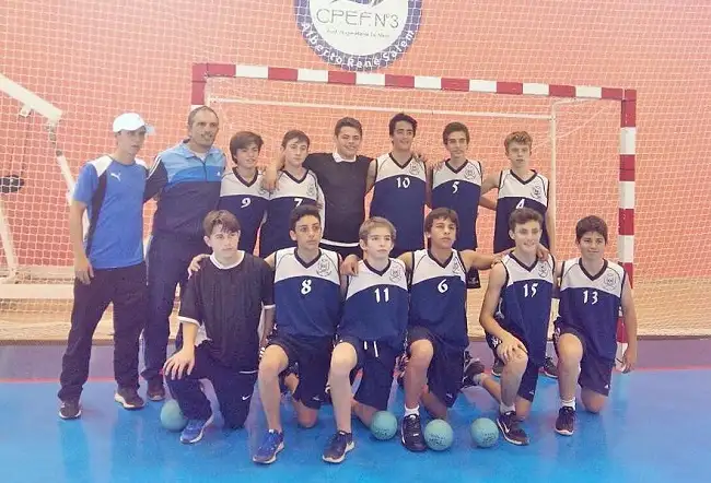 Buena labor de los representantes locales en el Entrerriano Intercolegial de handball