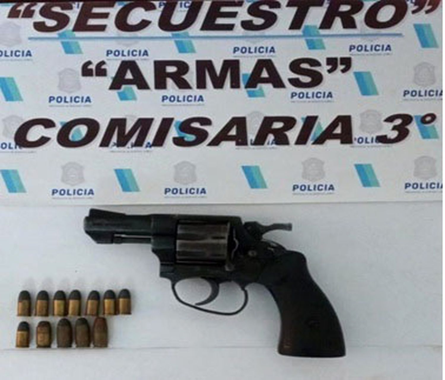 Secuestran un arma de fuego en poder de acusado de abuso