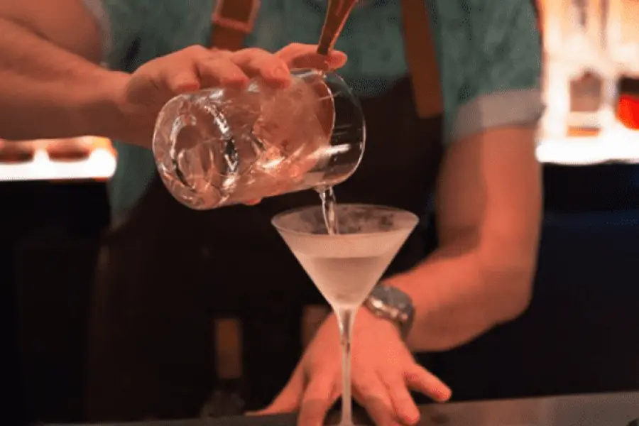 Conocé el trago más caro del mundo: a cuánto se vende el Martini en este exótico bar