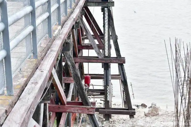 Continúa la veda total de pesca por 
la bajante extraordinaria de los ríos