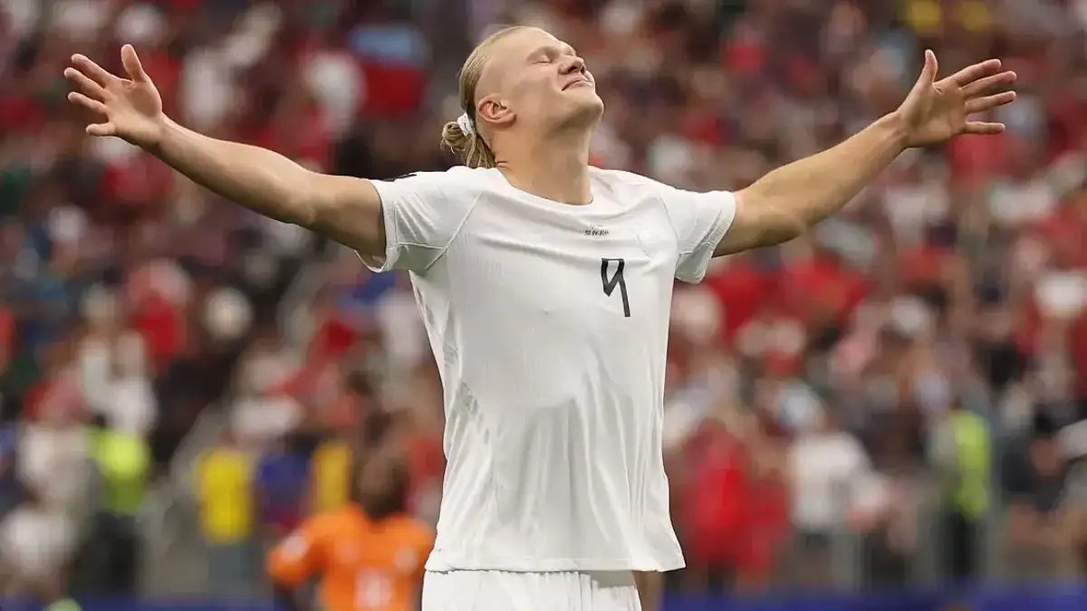 Haaland apareció sobre el final y le dio la clasificación a Noruega ante Costa de Marfil