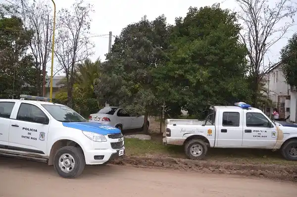 Hallan a un hombre muerto en su casa, con la mitad del cuerpo quemado