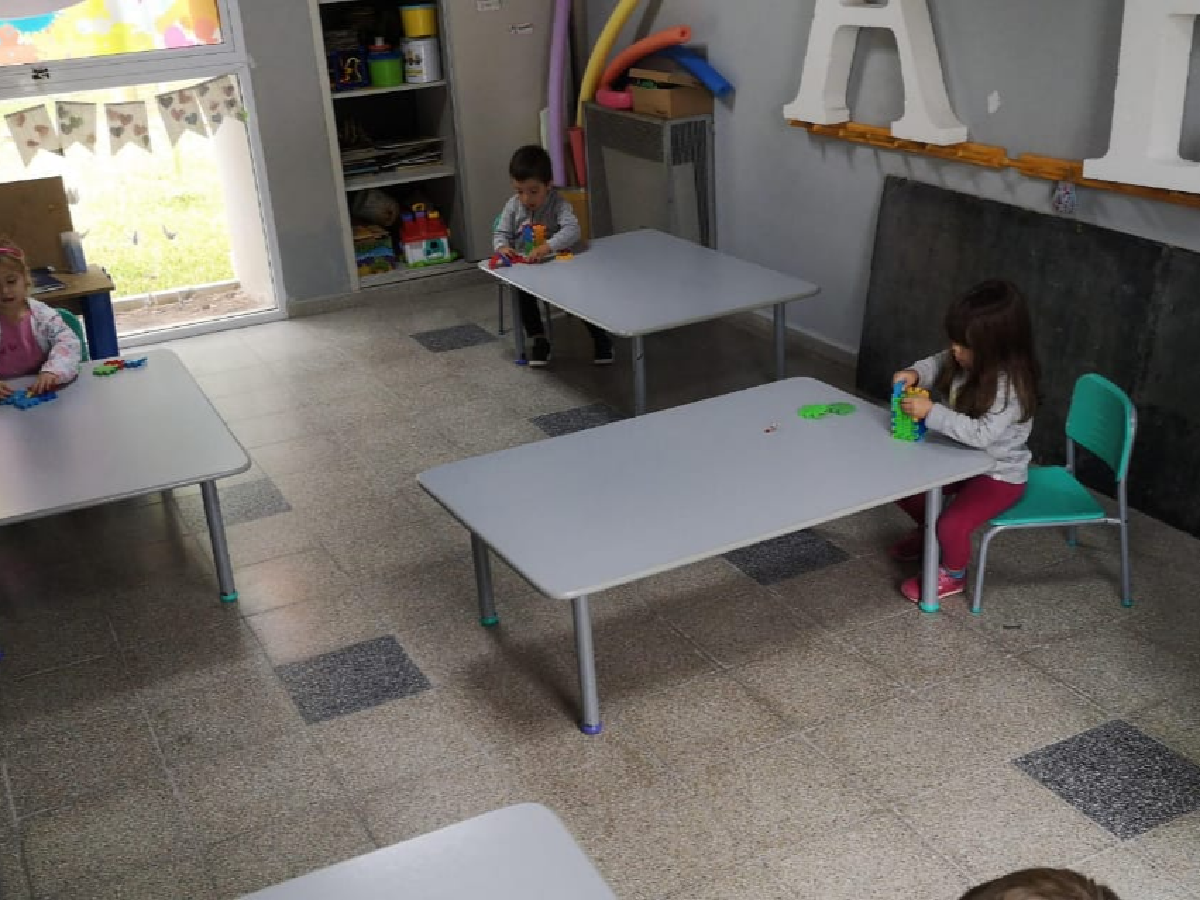 Los jardines maternales se reinventan en verano para recuperarse de la crisis    