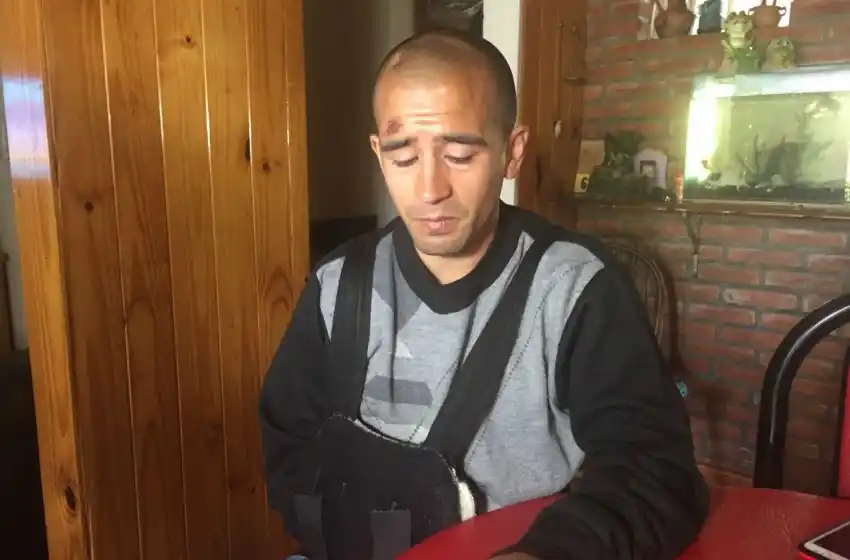 El amigo que viajaba con el joven atropellado detalló el choque