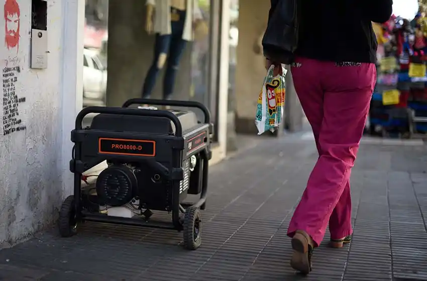 Sin luz en algunas zonas y casi record de consumo