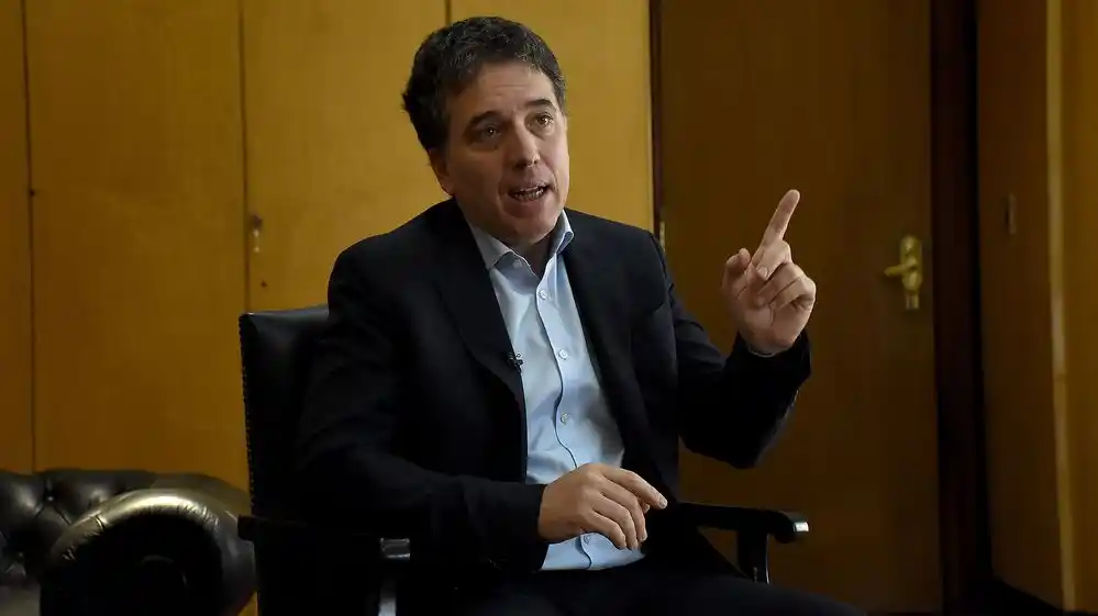 Dujovne: “Este año bajará la pobreza, pero no hay soluciones mágicas”