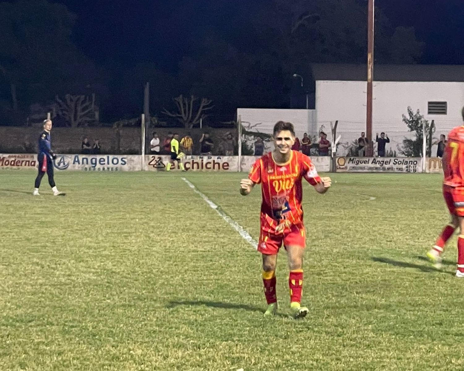 Torneo Regional: el golazo de “Pancho” Espíndola para el triunfo de Barracas de Colón, que clasificó a la próxima fase