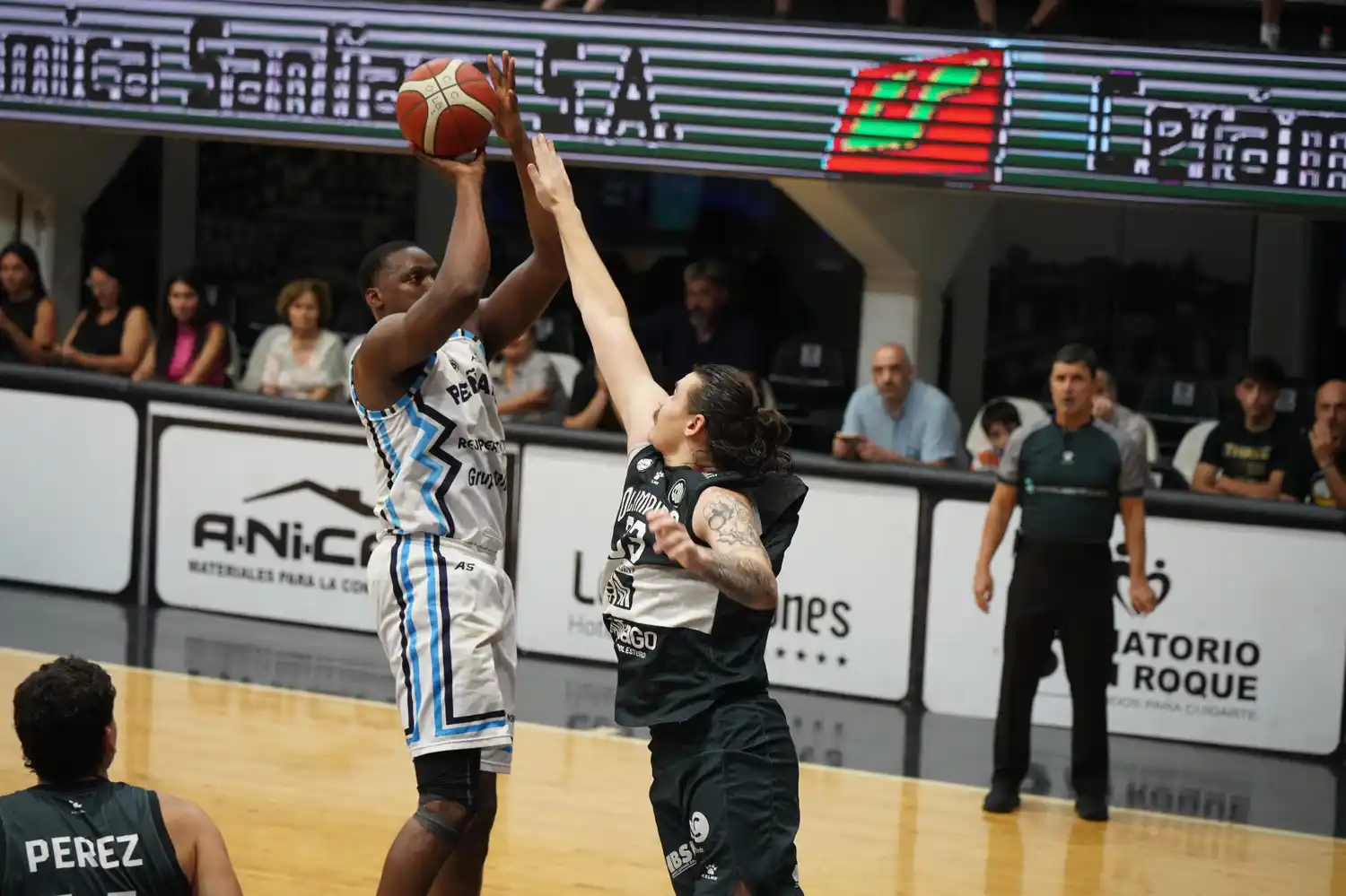 Ciclista Olímpico vs. Peñarol - Liga Nacional 2025 - 4