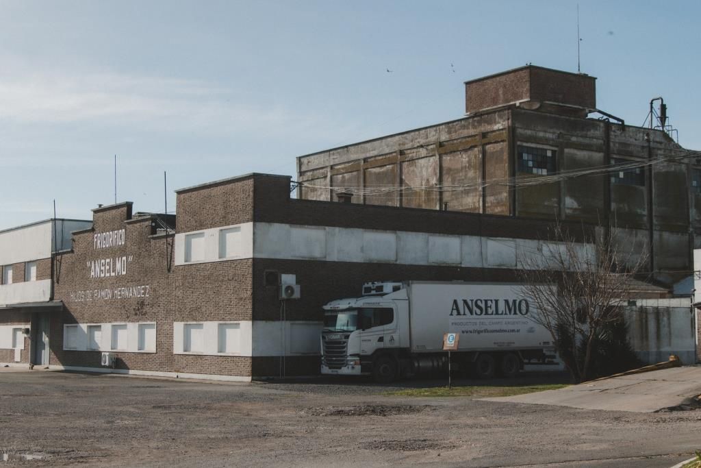 Anselmo pidió la quiebra: trabajadores se reunieron en asamblea