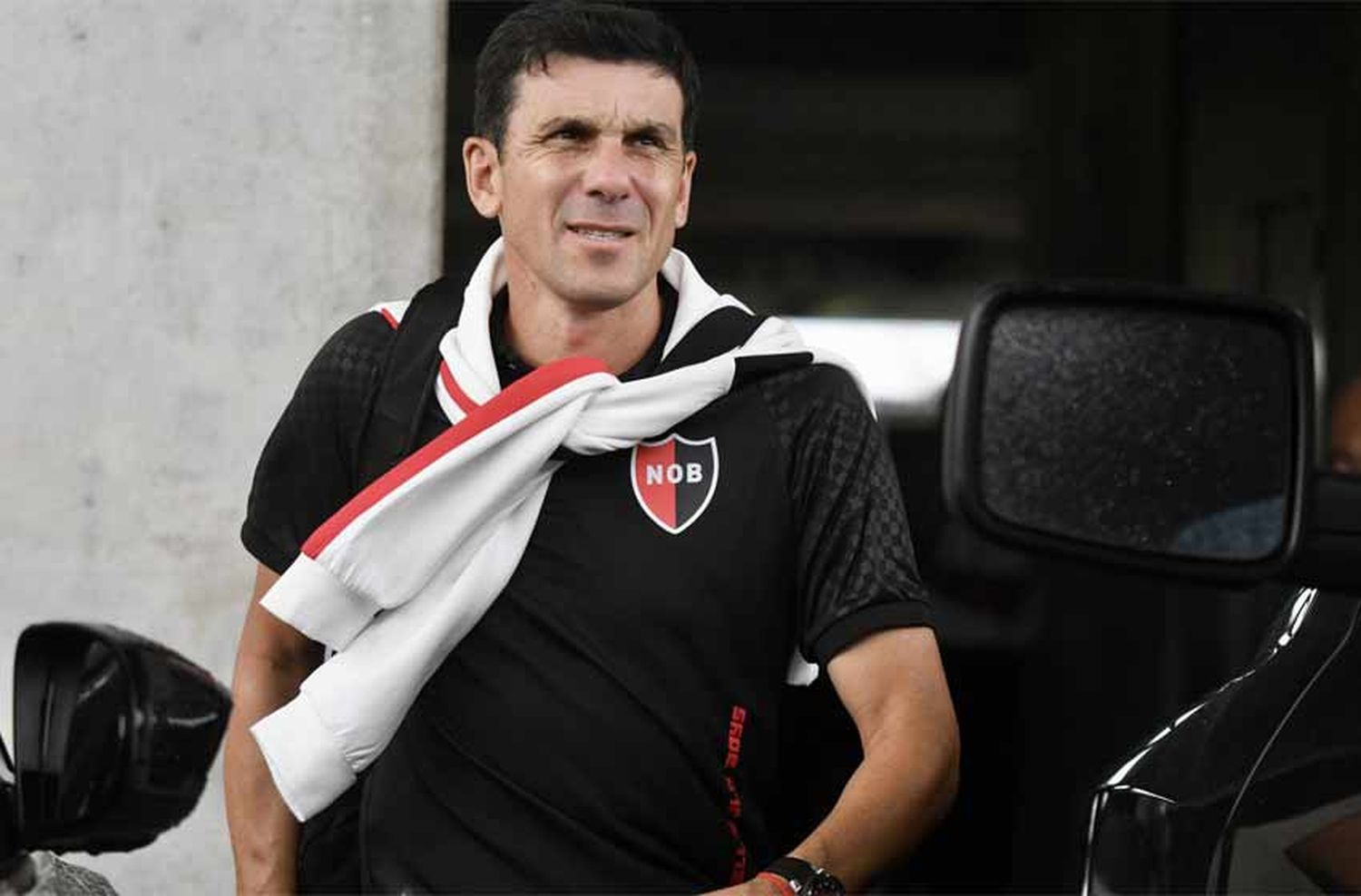 Ganar y esperar: con una baja sensible, Newells viajó a Buenos Aires a la espera del crucial partido ante Defensa y Justicia