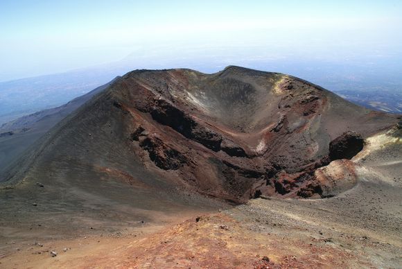 Volcán Etna: cinco datos clave sobre el coloso más activo de Europa