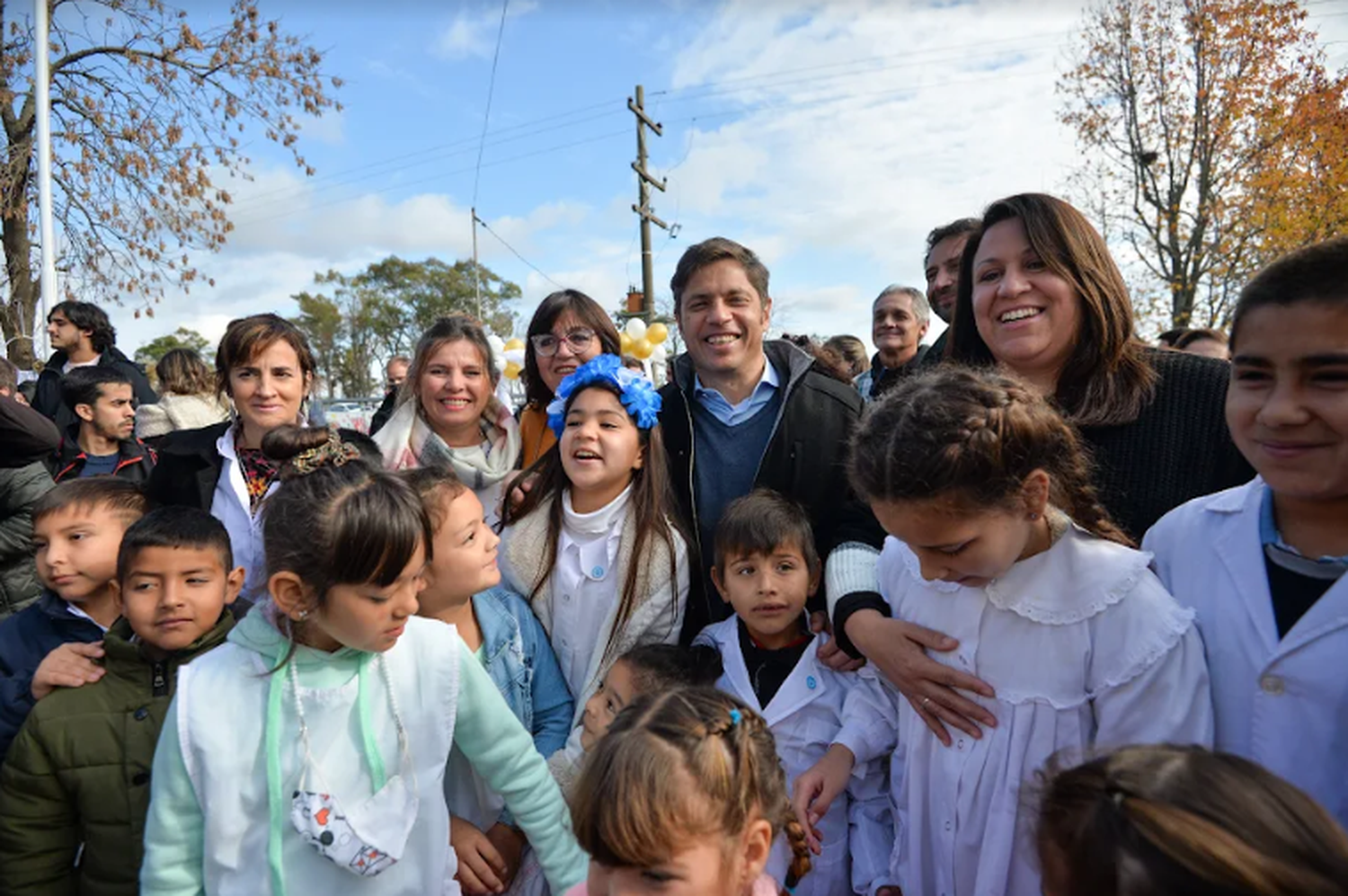 Kicillof en Ramallo: Celebró aniversario de Jardín Rural y valoró el "esfuerzo para sostener la educación pública"