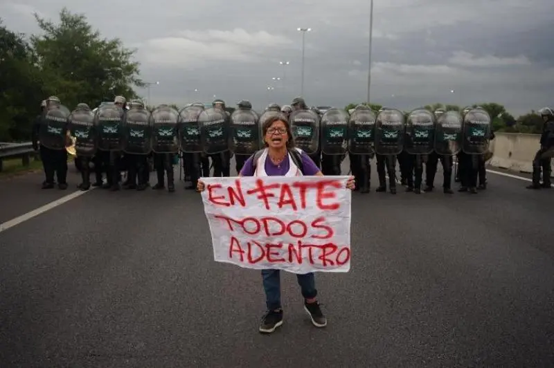 Reclamo por el despido de 920 trabajadores de FATE