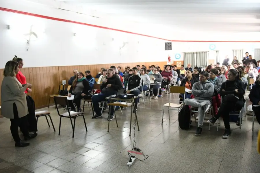 La importancia de realizar el curso para actualizarse en manipulación segura y saludable de alimentos