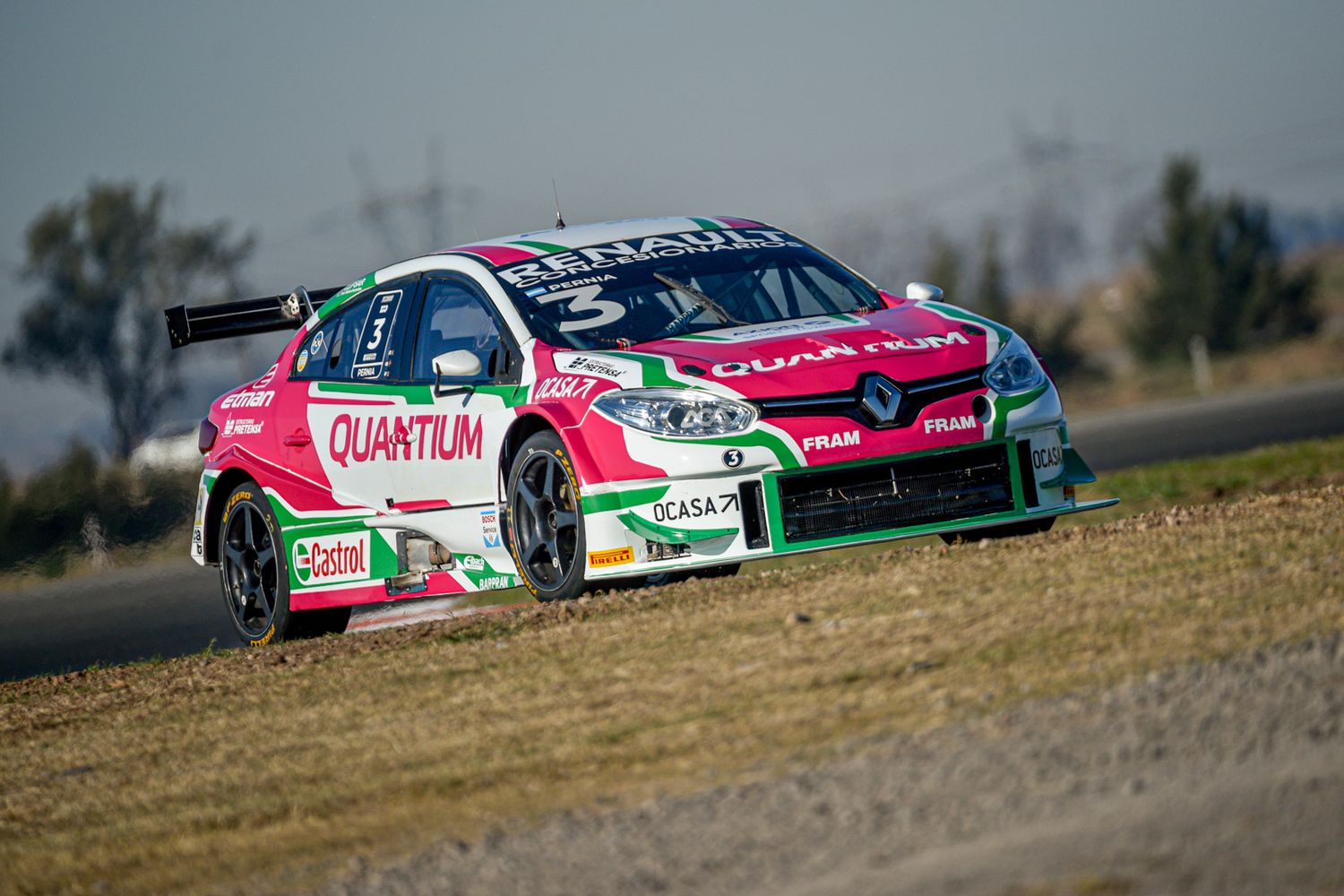 Pernía finalizó tercero en el TC2000 y sigue al frente del campeonato