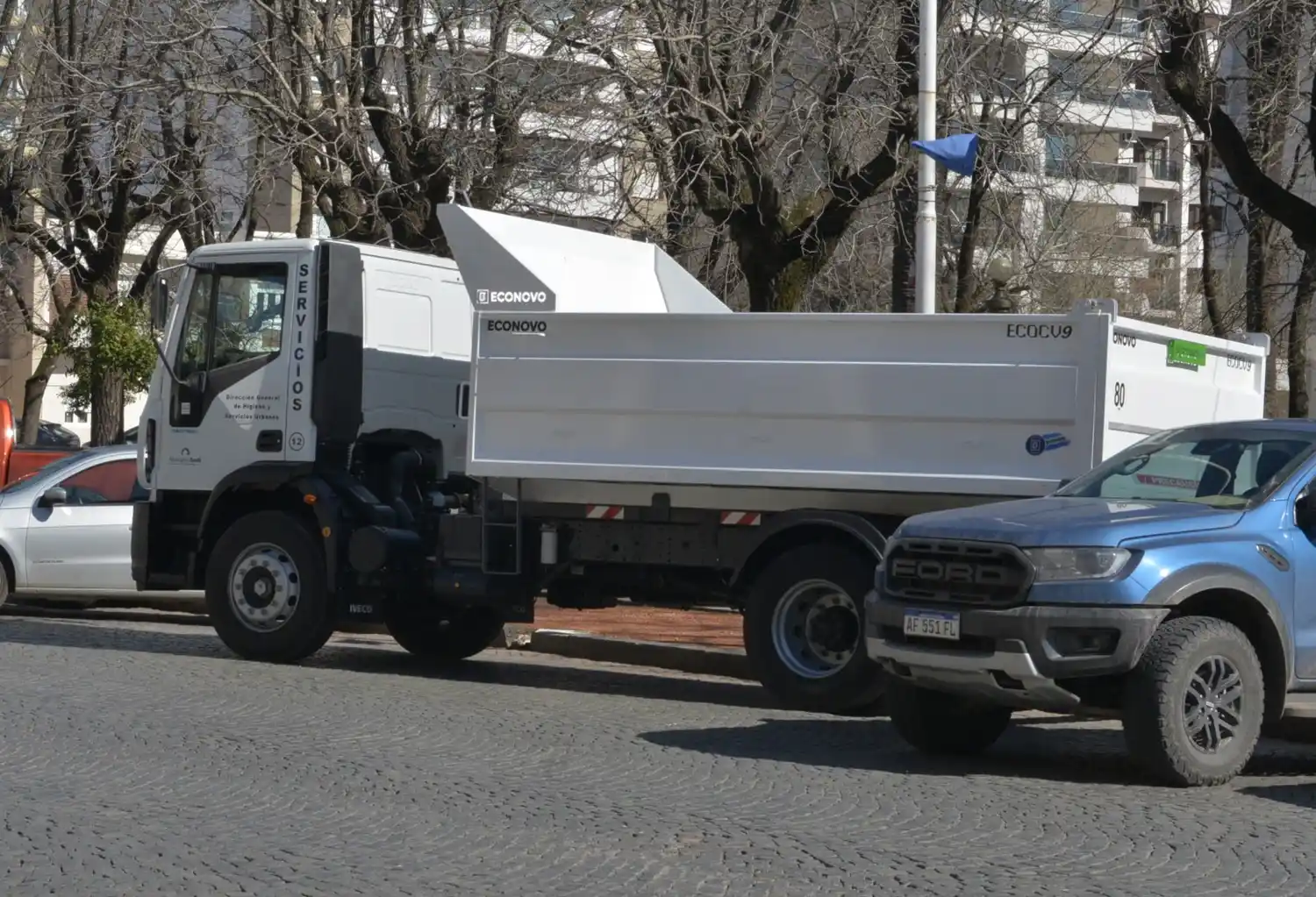 Uno de los últimos camiones volcadores que el Municipio adquirió.