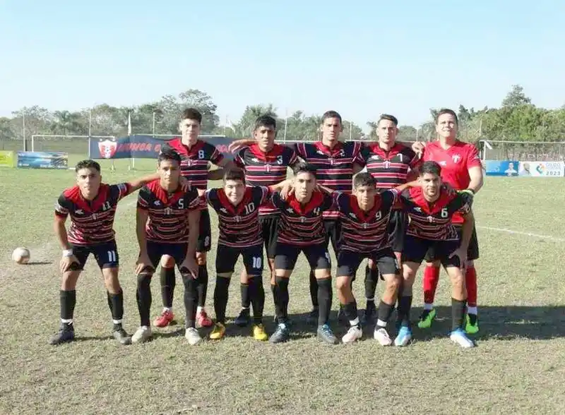 Empezó la fecha 12 y 1.º de
Mayo se sostiene como líder