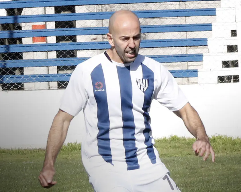 El goleador no quiere que el fútbol lo deje